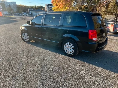 2015 Dodge Caravan SXT Image# 1