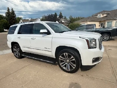 2019 Yukon Denali 6.2L Image# 1