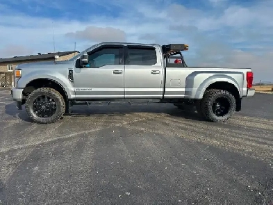 2022 Non Deleted F 350 Diesel Dually Image# 1
