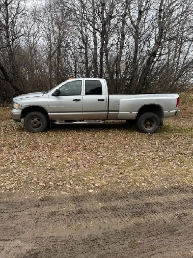 2004 dodge 3500 dually 6 speed manual Image# 1