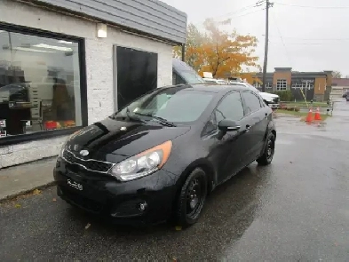 2013 KIA Rio GT CUIR TOIT CAMERA AUTOMATIQUE 8 PNEUS Image# 1