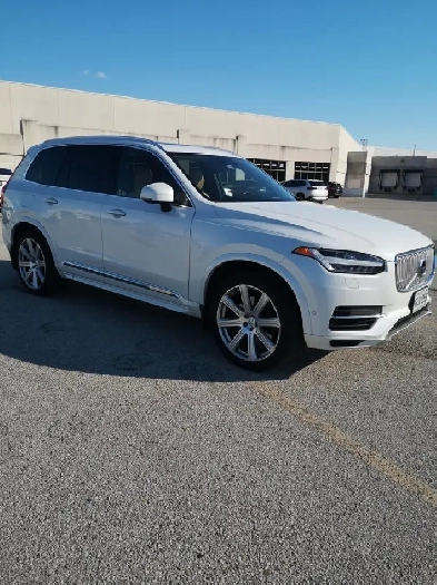 2016 Volvo Xc90  t8 (Hybrid  Full Electric) Image# 1