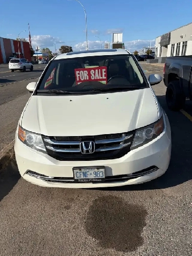 2016 Honda Odyssey Image# 1