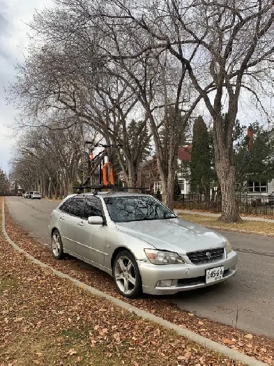 2001 Toyota Altezza Gita Image# 1