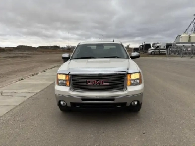 2009 GMC Sierra SLT 4x4 Image# 1