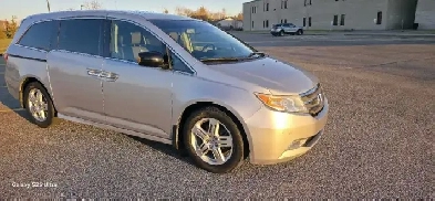 2011 honda odyssey touring Image# 1