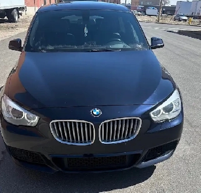 2015 BMW GRAN TURISMO 550i xDrive 4dr Hatchback AWD Image# 1