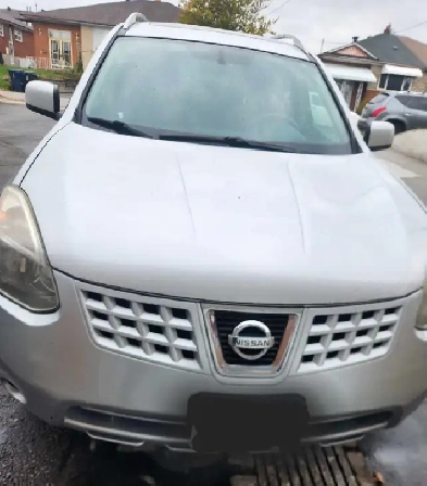 2010 Nissan Rogue SL Image# 1