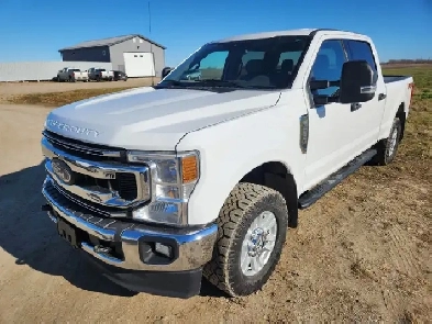 2020 Ford F250 Crew Cab 4X4 XLT 6.2L - Clean Title Image# 1