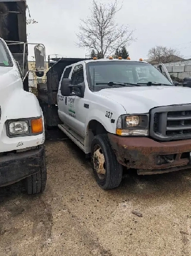 2003 f450 crew cab dump truck. End of season fire sale! Image# 1