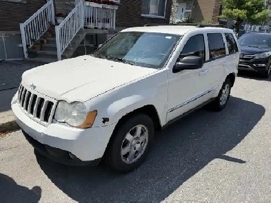 Jeep Grand Cherokee Loredo 4x4 Image# 1