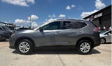 2016 Nissan Rogue SV AWD Image# 1