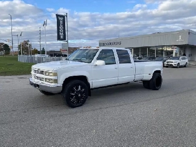 1997 Chevrolet 3500 4X4, 3500 HD Silverado 8' Box, Power Window. Image# 1