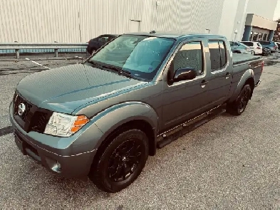 2018 Nissan Frontier Crew Cab Midnight Edition Long Bed 4x4 Auto Image# 1