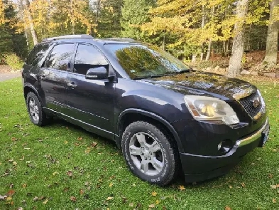 Certified 2011 GMC Acadia AWD in Great Condition Image# 1