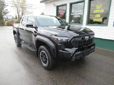 TRD OFF ROAD | Fully Loaded | 663kms | Like New | Toyota Tonneau Image# 1