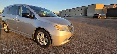 2011 honda odyssey touring Image# 1