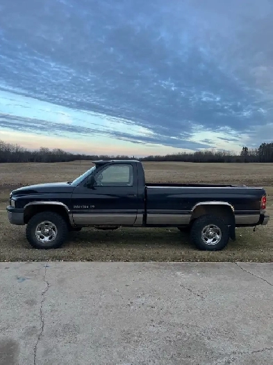 1998 Dodge 1500 4x4 Image# 1