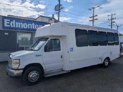 2010 FORD E-450 16 PASSENGER HANDICAP WHEELCHAIR LIFT MINI BUS Image# 1