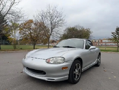 2000 Mazda MX-5 Miata Soft Top • Accident Free Image# 1