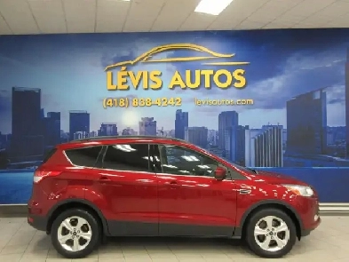 FORD ESCAPE 2016 SE AWD JAMAIS ACCIDENTE TOUT EQUIPE TRES PROPR Image# 1