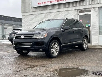 2011 Volkswagen Touareg| Clean Carfax| 44 Service Records Image# 1