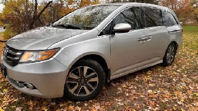 2014 Honda Odyssey Touring Image# 1