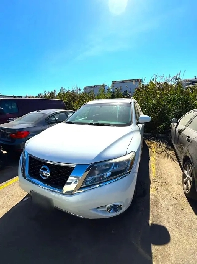 2015 Nissan Pathfinder Available for Sale Image# 1