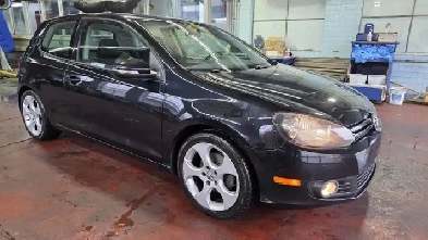 2011 Volkswagen Golf HATCHBACK- EXCELLENT SHAPE- 2 SETS OF RIM/T Image# 1