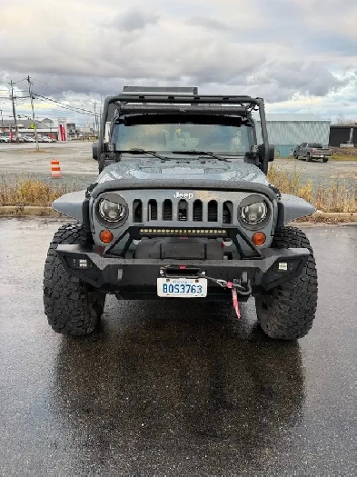 2013 Jeep Rubicon Image# 1