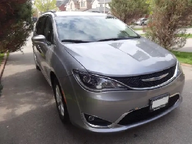 2017 Chrysler Pacifica Turing L for sale  100500Km Image# 1