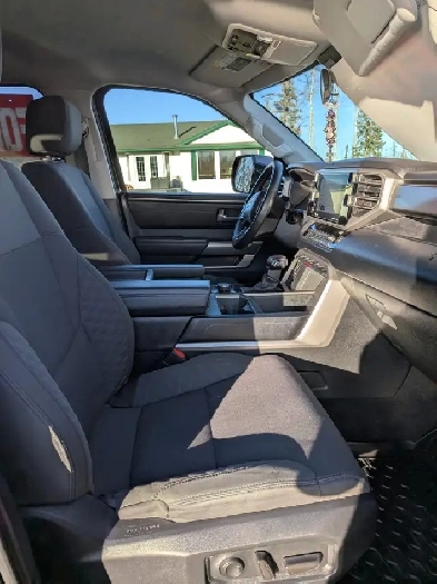 2022 Toyota Tundra 4X4 OffRoad (brand new motor) Image# 1