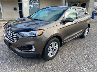 2019 Ford Edge SEL, AWD, Pano Roof/Leather     Only 34,000 kms Image# 1