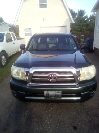 Toyota Tacoma extended cab for sale Image# 1