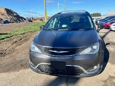 2017 Chrysler Pacifica 4dr Wgn Touring-L Plus Image# 1