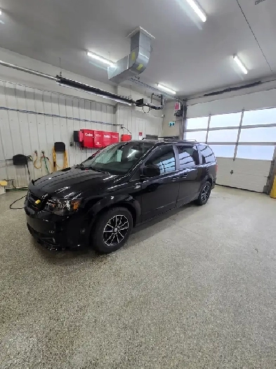 2019 Dodge Grand Caravan GT - Fully Loaded, Leather, DVD, Stow ' Image# 1
