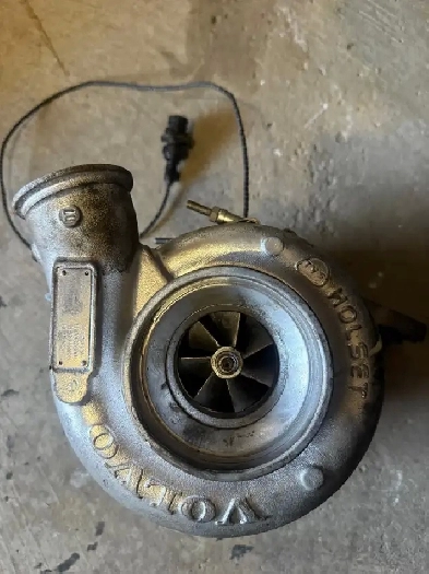 VOLVO TRUCK TURBO DD15 FOR SALE Image# 1