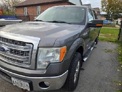 2013 Ford F150 XLT SuperCrew 6.5-ft. Bed 4WD Image# 1