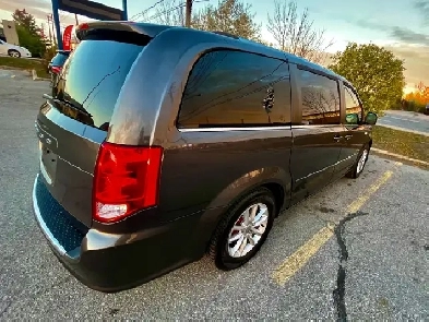 2014 CARAVAN ACCIDENT FREE  REAR CAMERA SAFETY   2YEARS Image# 1