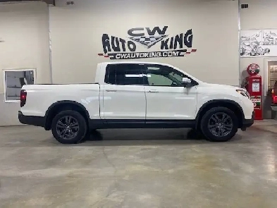 2019 Honda Ridgeline Sport / Crew Cab / 4x4 / Clean Western Unit Image# 1