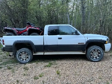 2002 Dodge Ram 2500 Image# 1