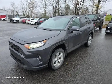 Toyota RAV4 XLE 2021 Image# 1