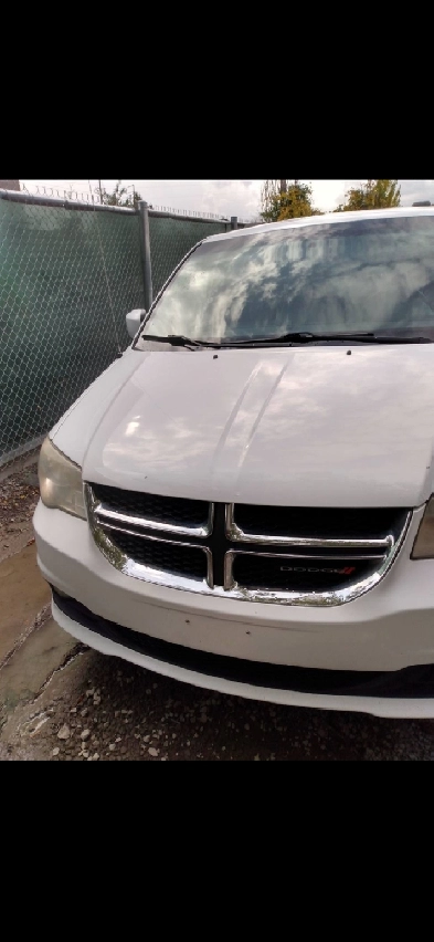 Safety Ready 2014 Dodge Grand Caravan for sale Image# 1