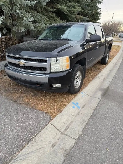2008 Chevrolet Silverado 4x4 Image# 1