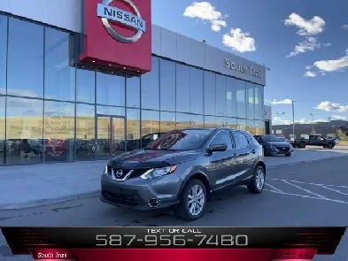 2017 Nissan Qashqai SV AWD • Sunroof Image# 1