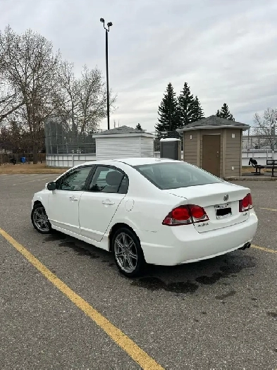 2010 Acura CSX – Tech Package | Reliable & Well-Maintained Image# 1