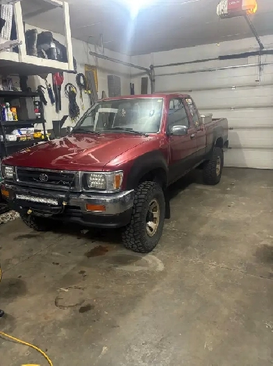 1994 Toyota Pickup Hilux 4x4 Image# 1
