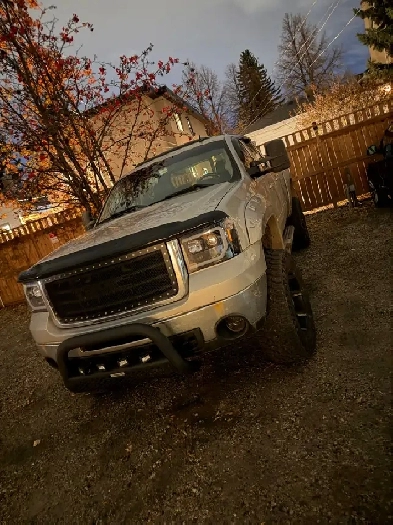 2009 GMC 2500HD 6.6 Duramax Image# 1