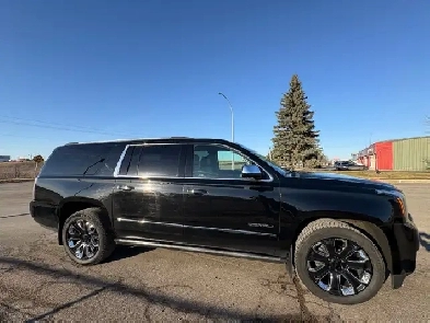 GMC Yukon Denali xl Image# 1