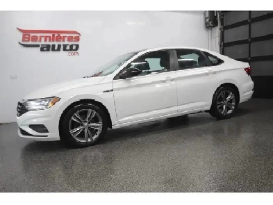 2019 Volkswagen Jetta HIGHLINE / R-LINE / 1.4 TSI Image# 1